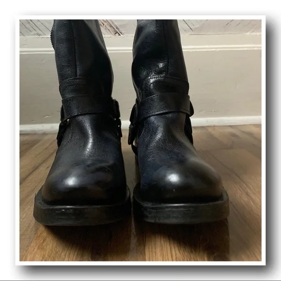 {Liberto} Moto Distressed Boots - Picture 4 of 13